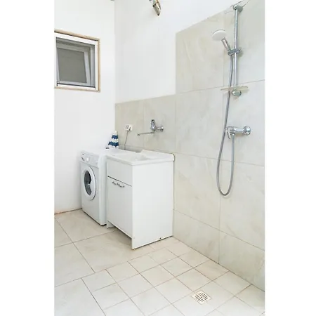 Lejlighed Casa Mario 2d A 180 Mt Dal Mare Di *